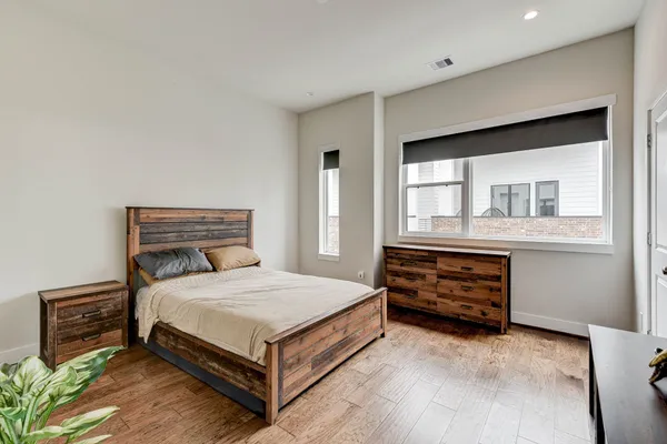 $3,600 | 5857 Dolores Street, Houston, TX 77057