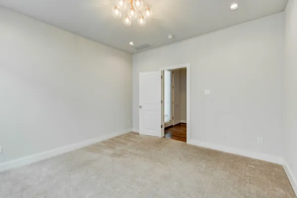$3,600 | 5857 Dolores Street, Houston, TX 77057