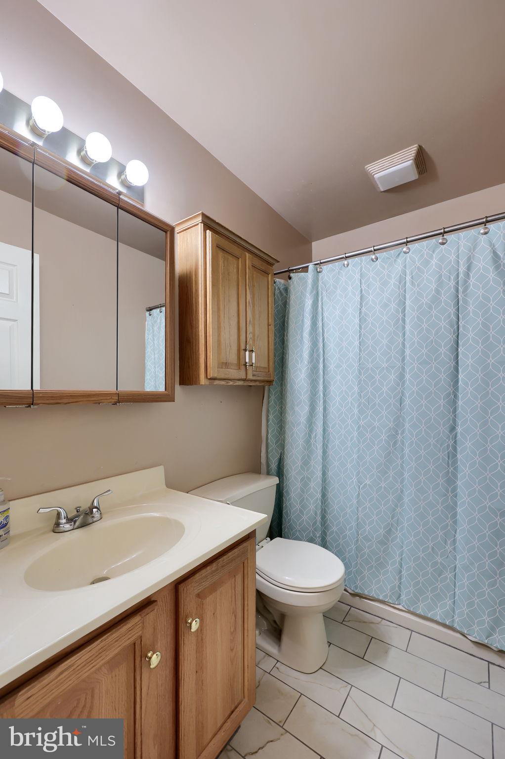 180 Hollow Road Reinholds, PA 17569 - Photo 20 of 34