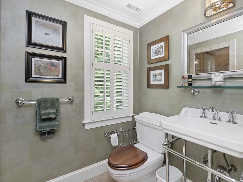 29 Jericho Road, Unit 29 Weston, MA 02493 - Photo 12 of 17