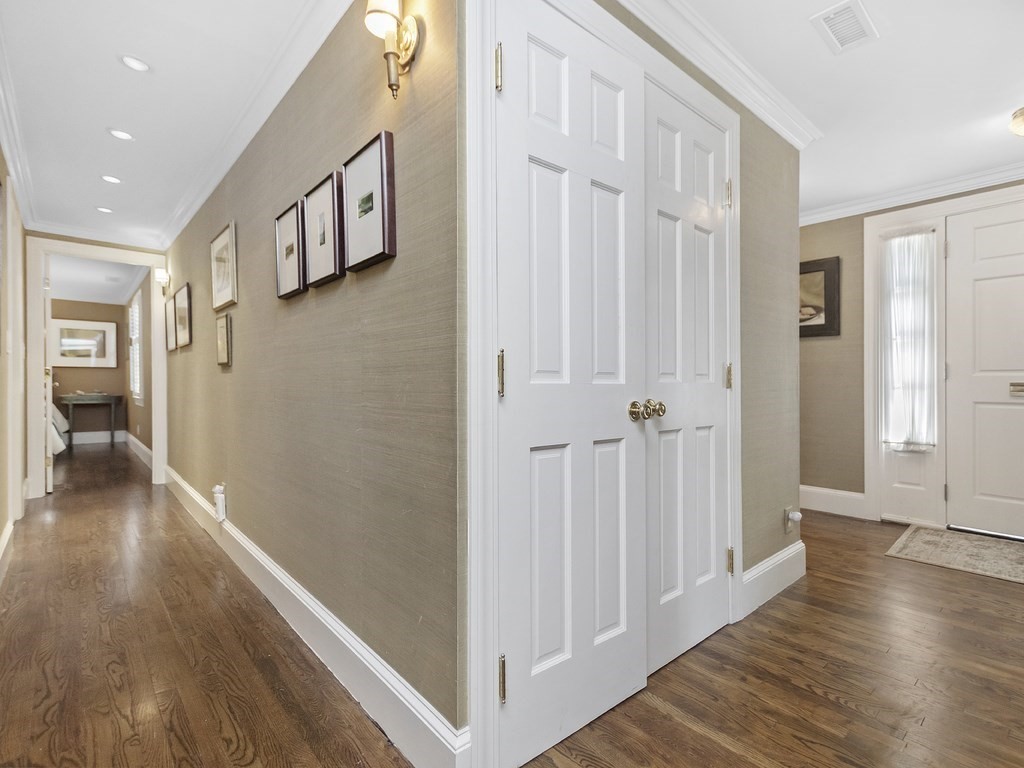 29 Jericho Road, Unit 29 Weston, MA 02493 - Photo 13 of 17