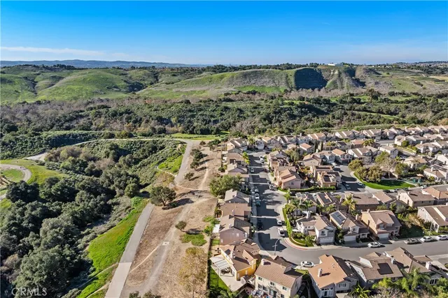 $1,185,000 | 20 Wild Lilac Lane, Rancho Santa Margarita, CA 92688