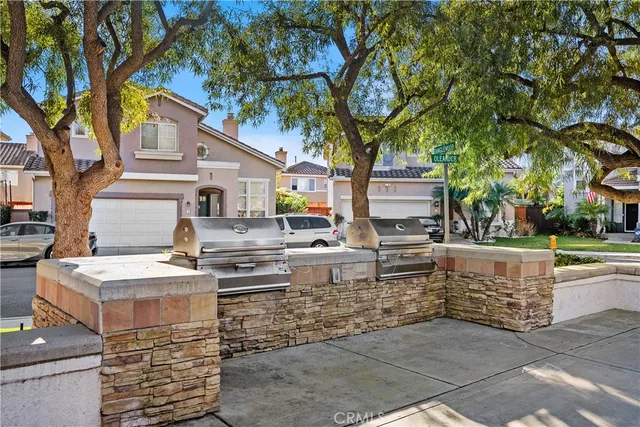 $1,185,000 | 20 Wild Lilac Lane, Rancho Santa Margarita, CA 92688