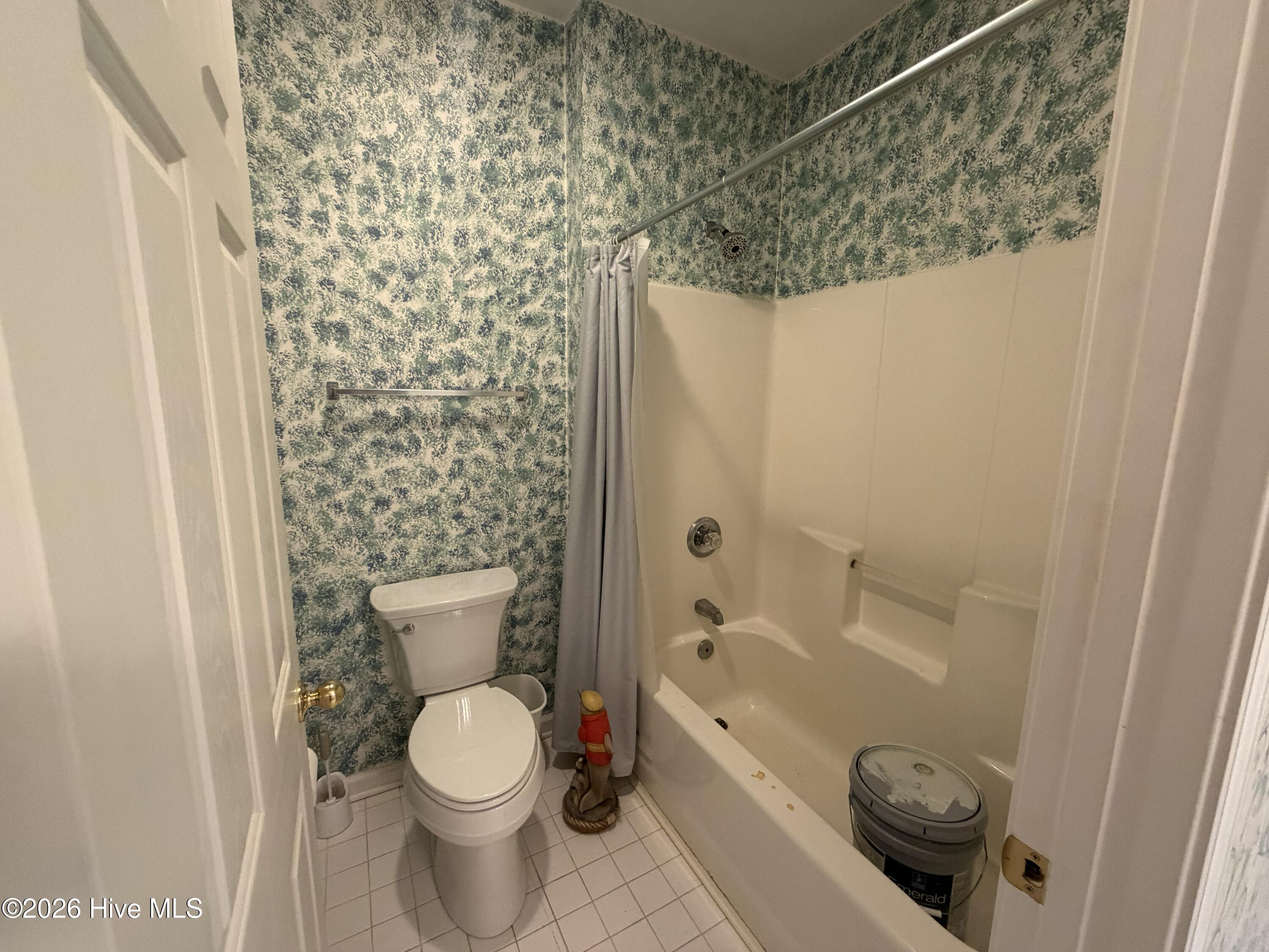 116 Rice Mill Circle, Unit 4 Sunset Beach, NC 28468 - Photo 15 of 29 Primary bathroom.