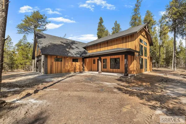 $1,200,000 | 1527 Shadow Run, Ashton, ID 83420