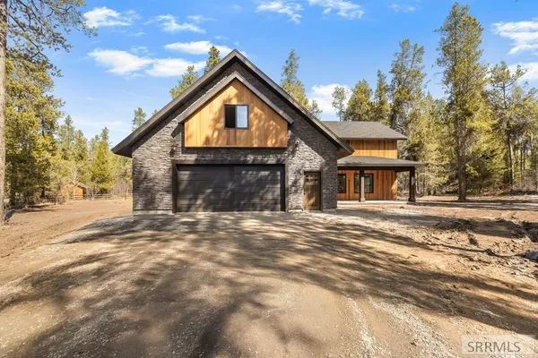 $1,200,000 | 1527 Shadow Run, Ashton, ID 83420