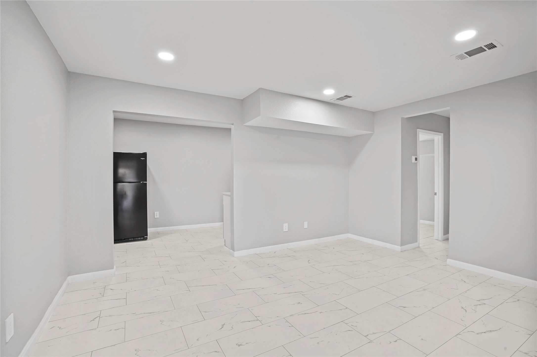 1803 Oak Street, Unit 9 La Marque, TX 77568 - Photo 5 of 12