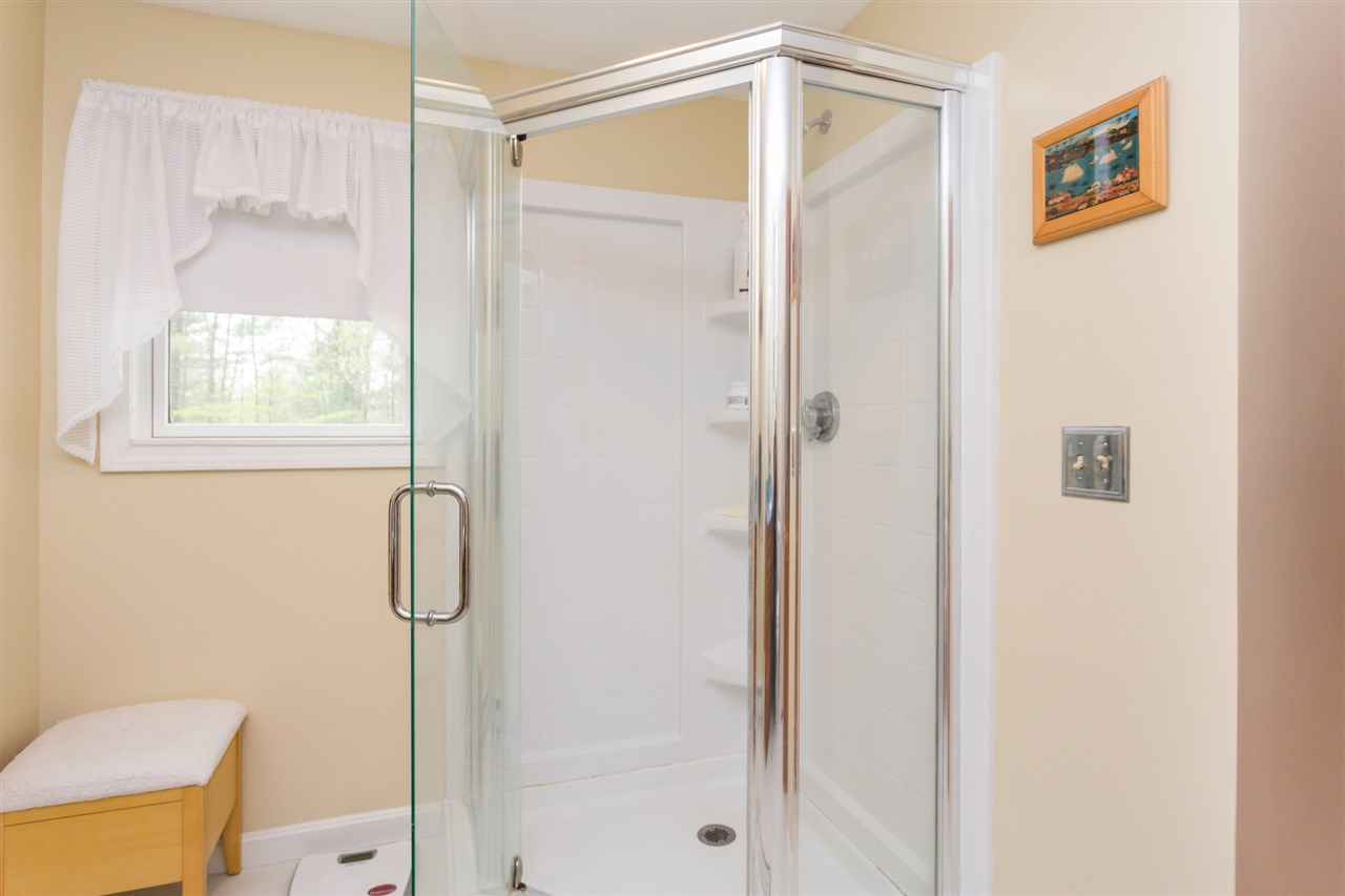 10 Claire Street Rochester, NH 03867 - Photo 12 of 35