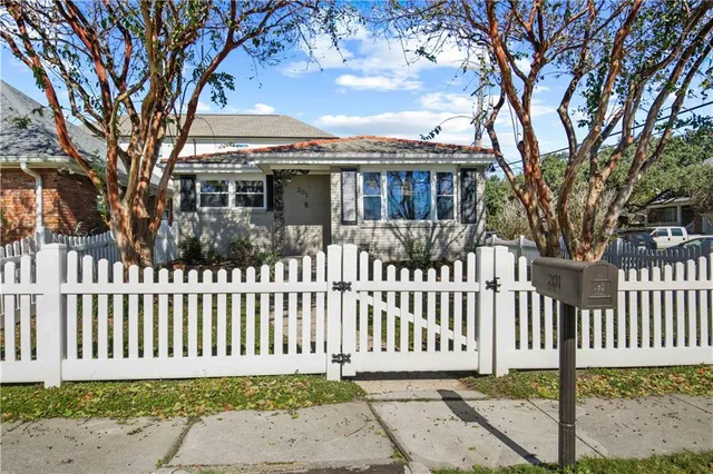 $319,000 | 201 Portland Street, New Orleans, LA 70124