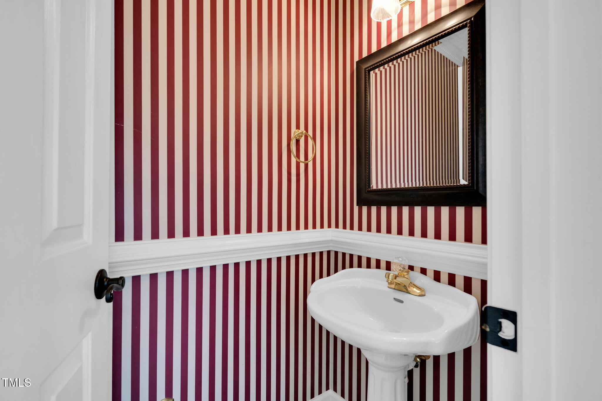 201 Wendy Place Benson, NC 27504 - Photo 21 of 30 22-web-or-mls-DSC01113