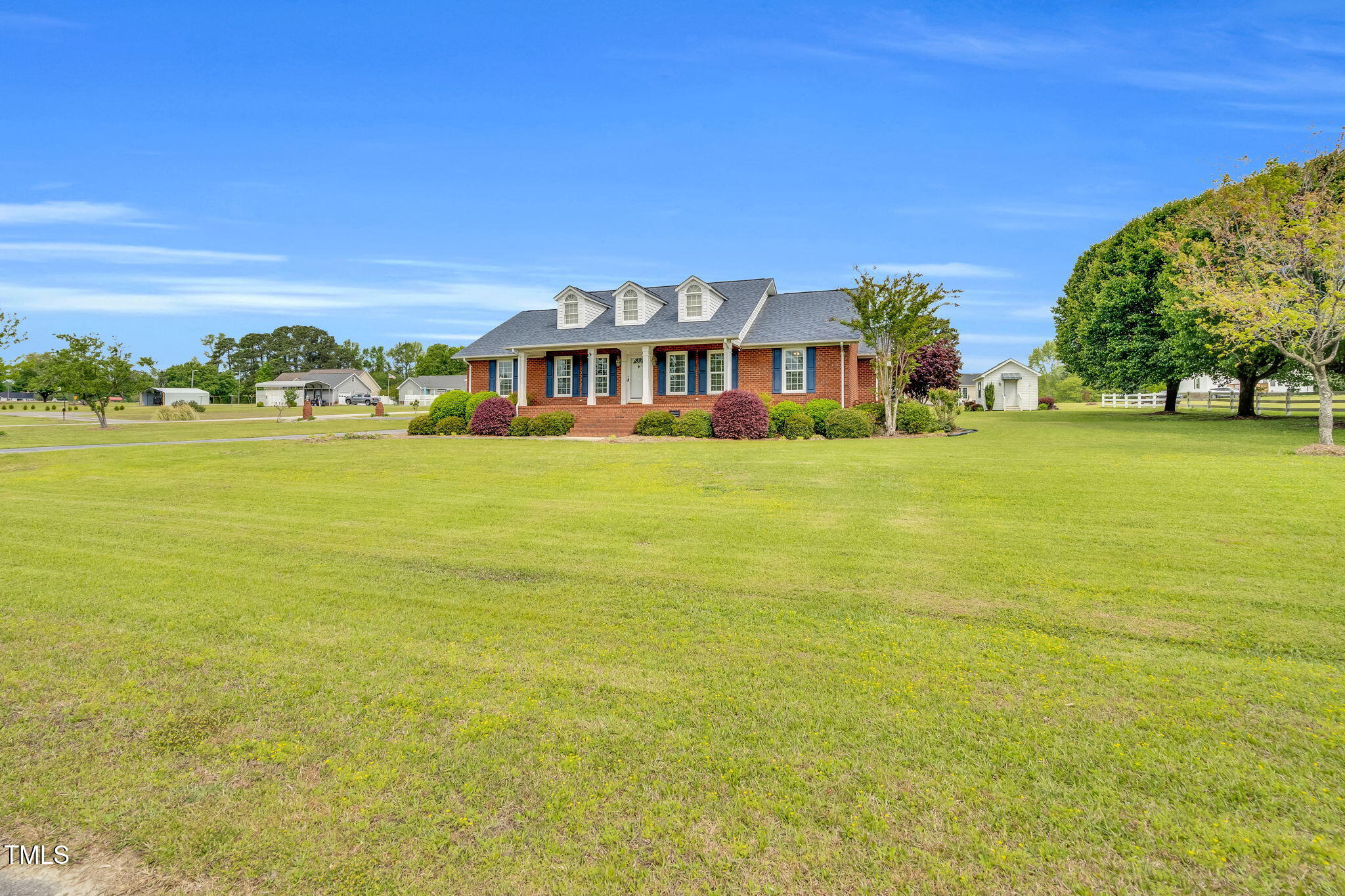 201 Wendy Place Benson, NC 27504 - Photo 3 of 30 4-web-or-mls-DSC01017