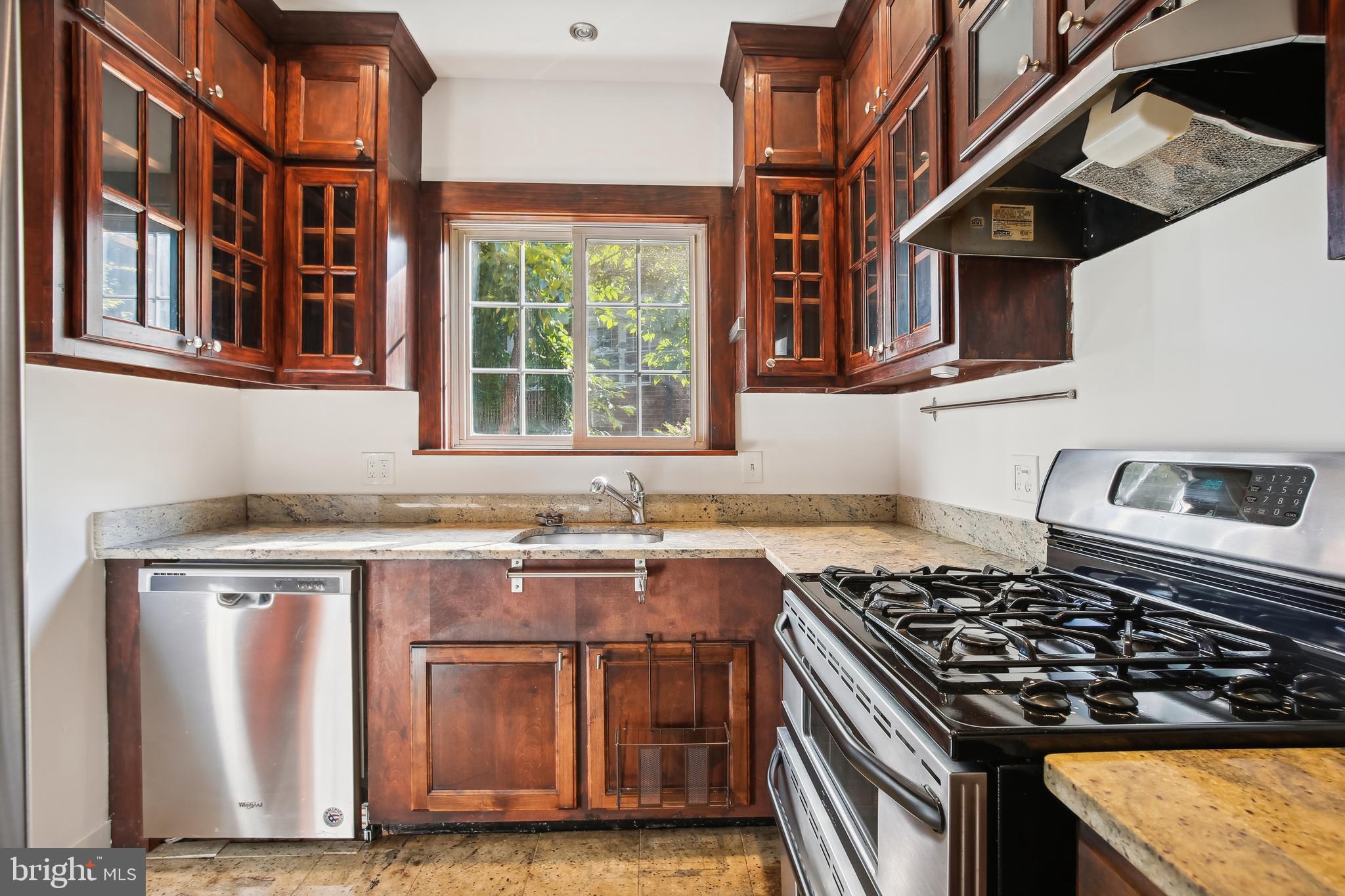 3615 Gunston Road Alexandria, VA 22302 - Photo 10 of 30