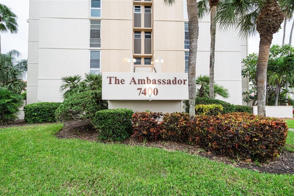 Welcome to The Ambassador building in the prestigious Bay Island community!