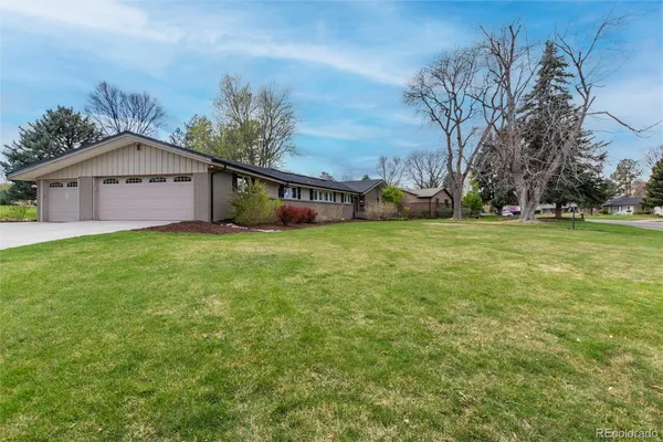 $1,895,000 | 30 Fairway Lane, Littleton, CO 80123