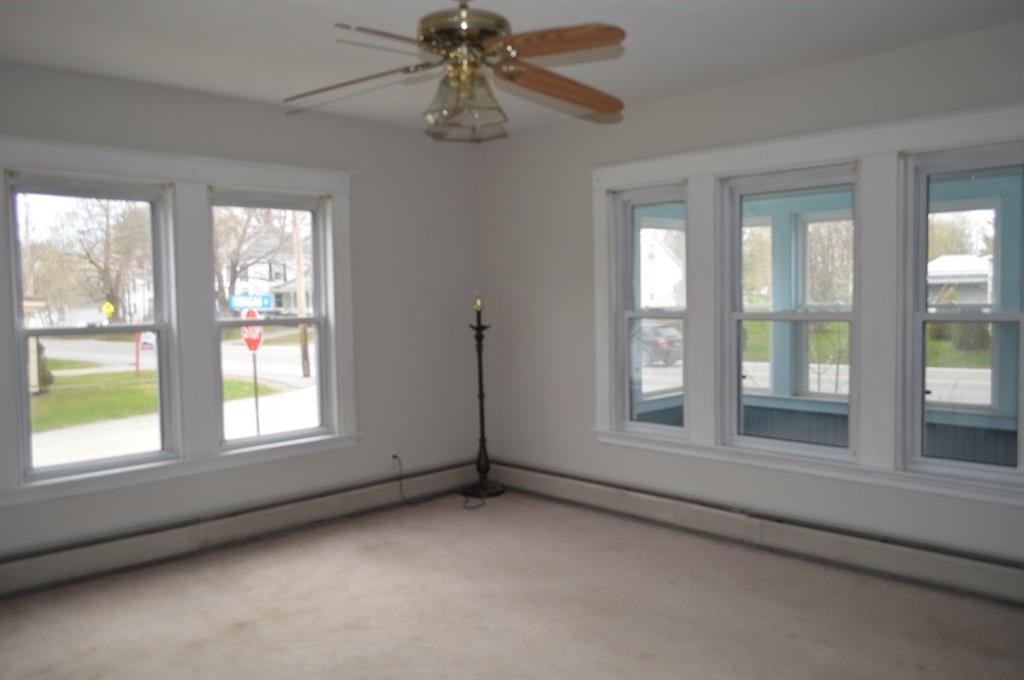 71 Lee Road Lincoln, ME 04457 - Photo 9 of 33 Living Room