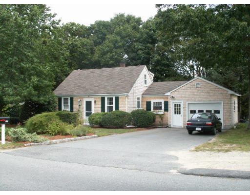 160 Cross Road Dartmouth, MA 02747 - Photo 2 of 22 Gallery Image 2