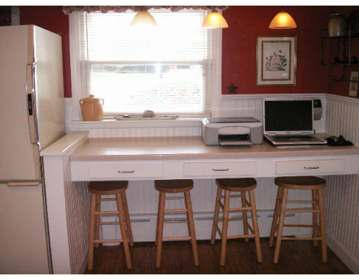 160 Cross Road Dartmouth, MA 02747 - Photo 5 of 22 Gallery Image 5