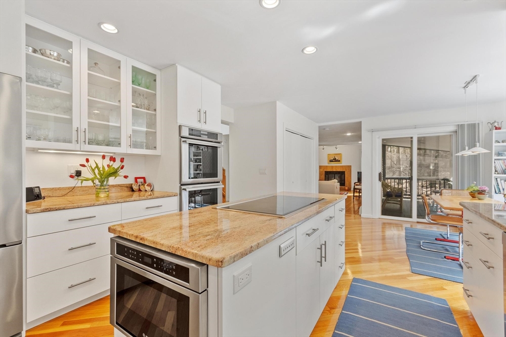 781 Strawberry Hill Road Concord, MA 01742 - Photo 11 of 42