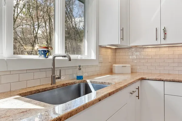 $1,649,000 | 781 Strawberry Hill Road, Concord, MA 01742