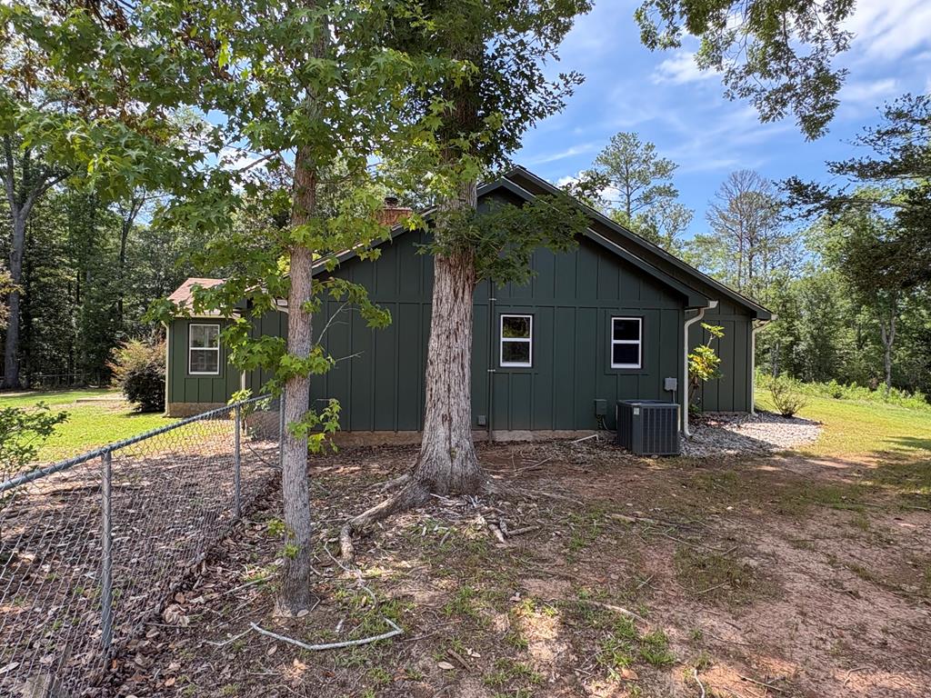 415 Quail Hollow Road Ozark, AL 36360 - Photo 4 of 62