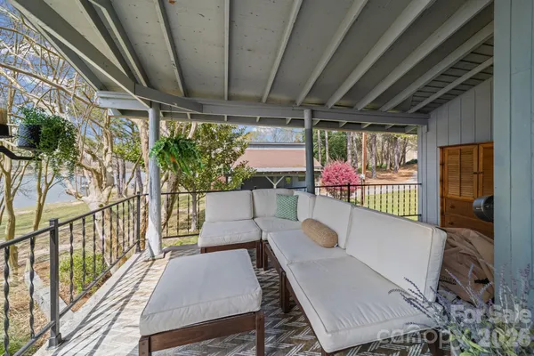 $615,000 | 2262 Beaver Creek Road, Liberty Hill, SC 29074