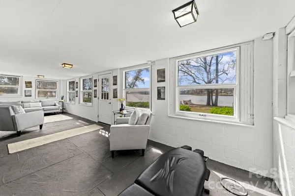 $615,000 | 2262 Beaver Creek Road, Liberty Hill, SC 29074