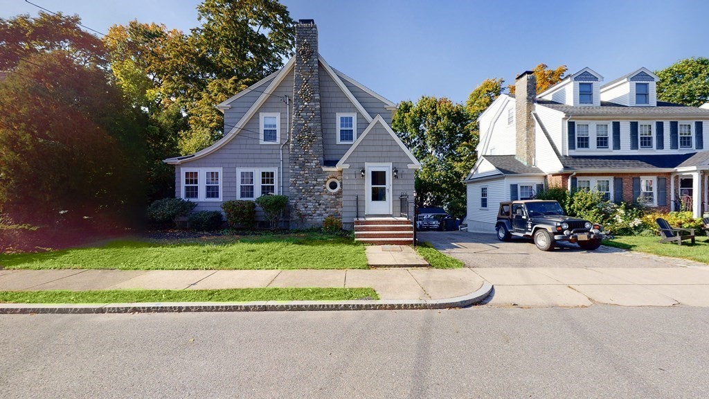 14 Homewood Road Boston, MA 02132 - Photo 1 of 21