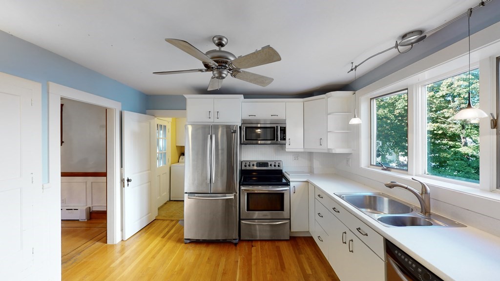 14 Homewood Road Boston, MA 02132 - Photo 9 of 21
