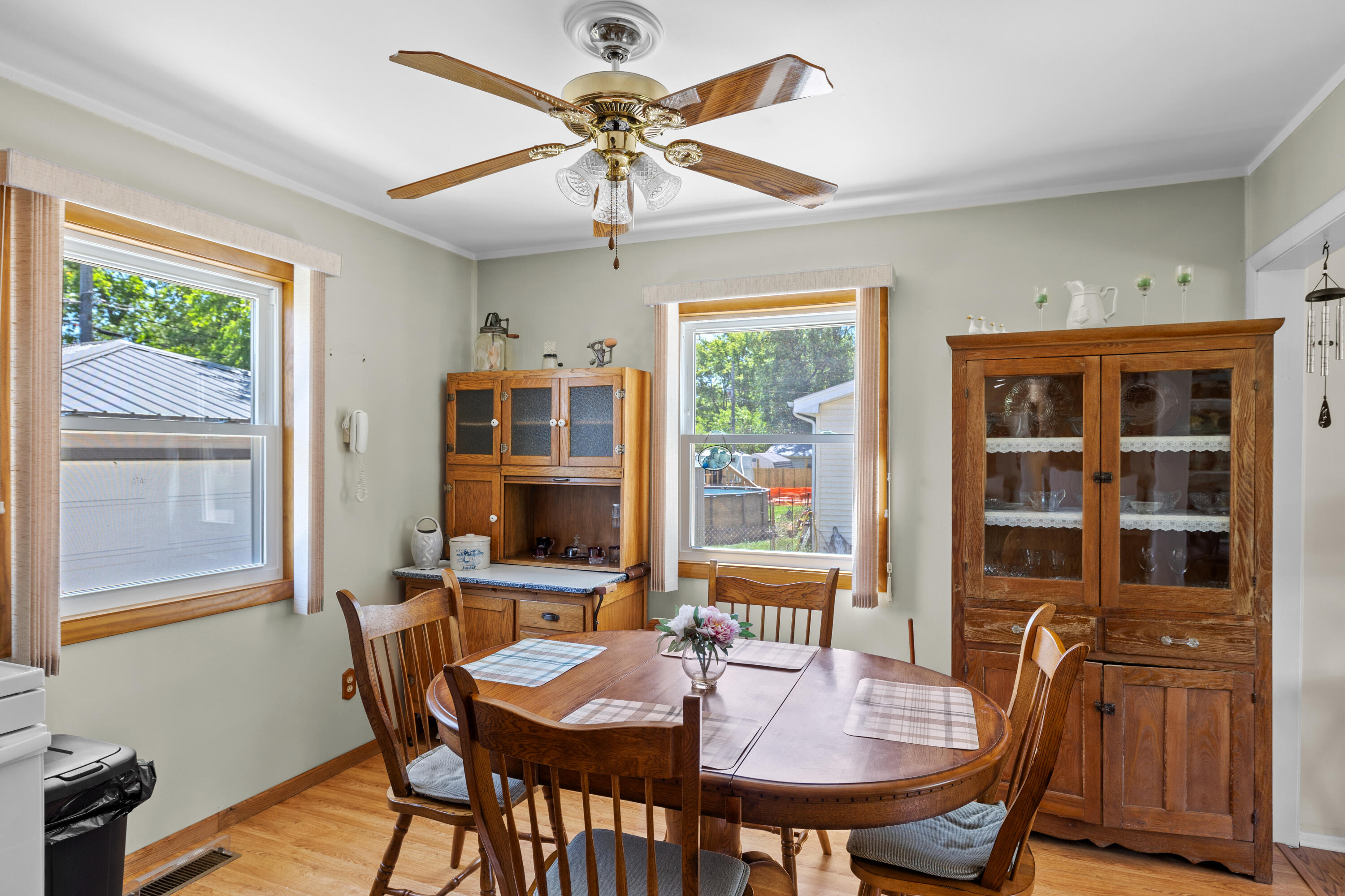 604 Grayton Road Kingsford Heights, IN 46346 - Photo 8 of 22 3000x2000
