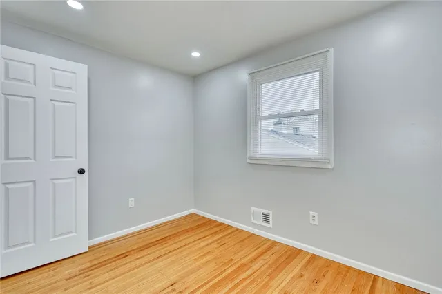 $189,900 | 140 North Drive, Greece, NY 14612