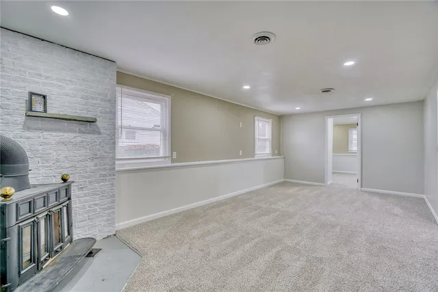 $189,900 | 140 North Drive, Greece, NY 14612