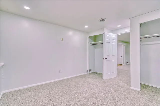 $189,900 | 140 North Drive, Greece, NY 14612