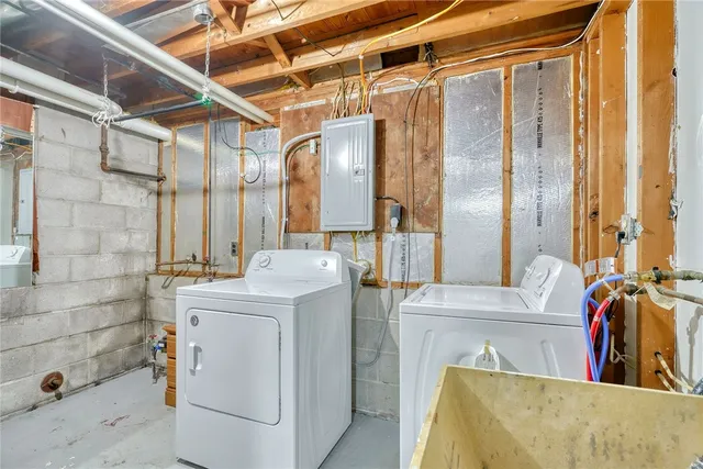 $189,900 | 140 North Drive, Greece, NY 14612