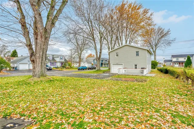 $189,900 | 140 North Drive, Greece, NY 14612