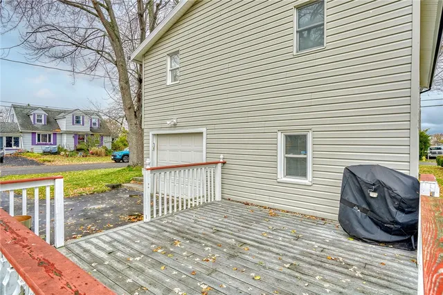 $189,900 | 140 North Drive, Greece, NY 14612