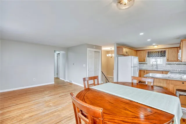 $189,900 | 140 North Drive, Greece, NY 14612