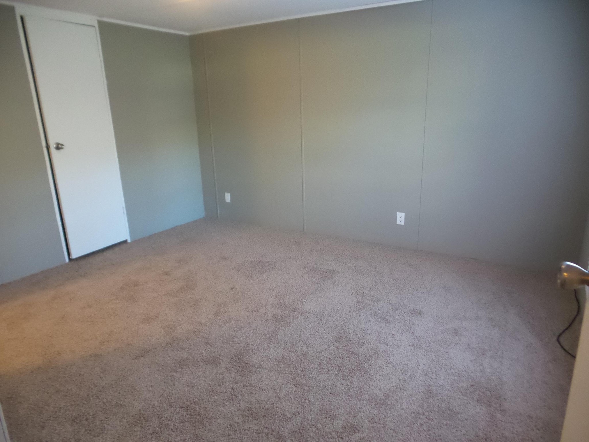 386 Ideal Valley Road Spring City, TN 37381 - Photo 4 of 12 a view of an empty room and entryway