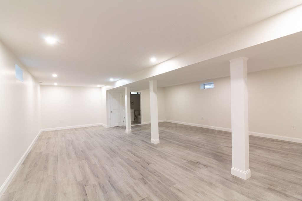 38 Murray Hill Road Boston, MA 02131 - Photo 17 of 22 Gallery Image 17