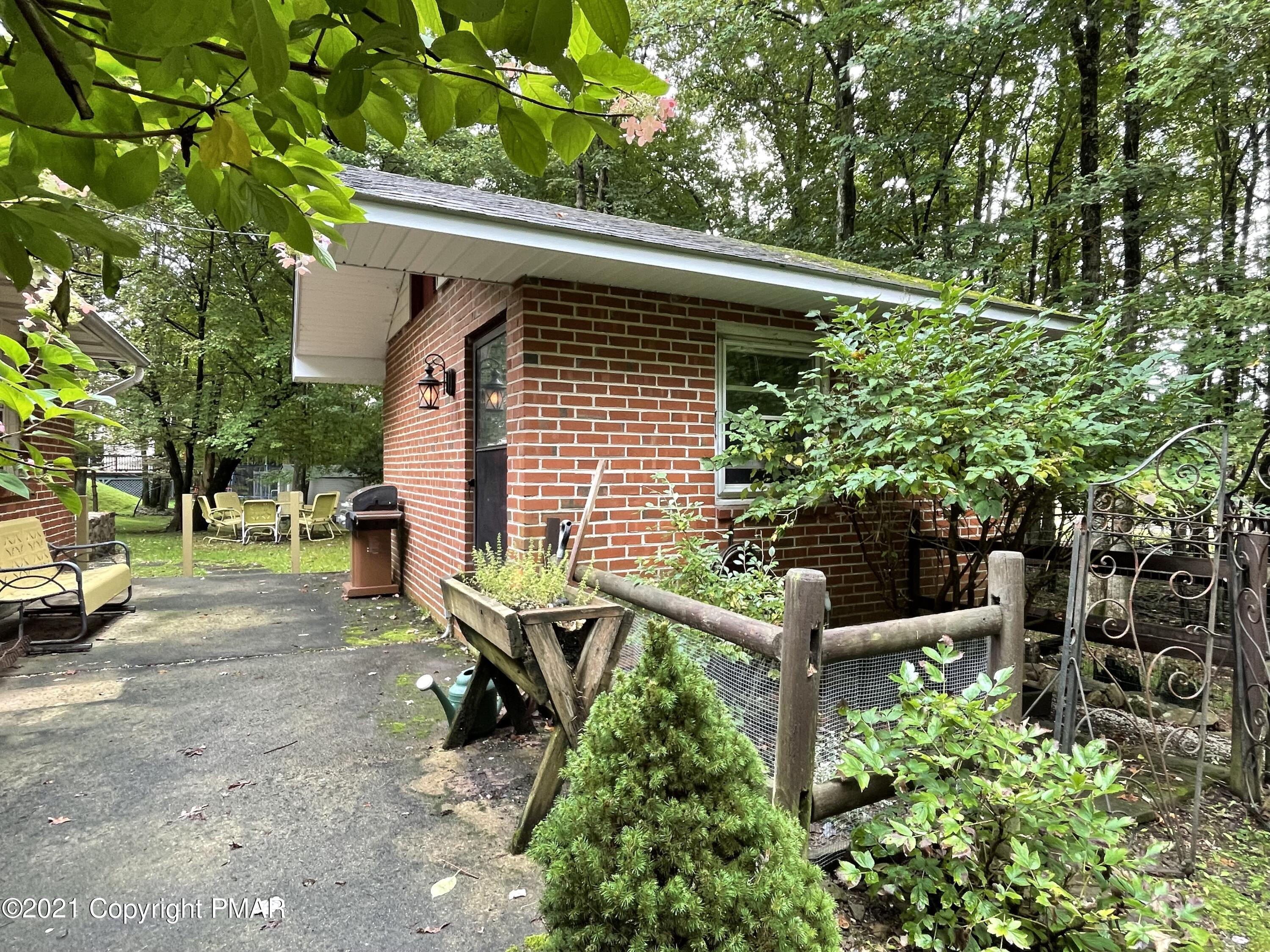 306 Tower Road Albrightsville, PA 18210 - Photo 18 of 26 Cottage/Guest House