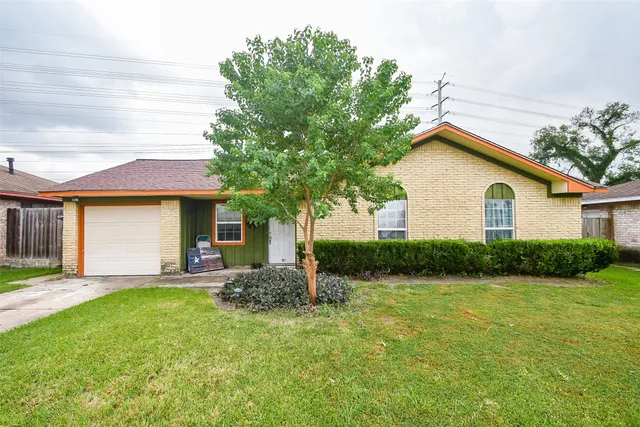 $200,000 | 726 Brookview Street, Channelview, TX 77530