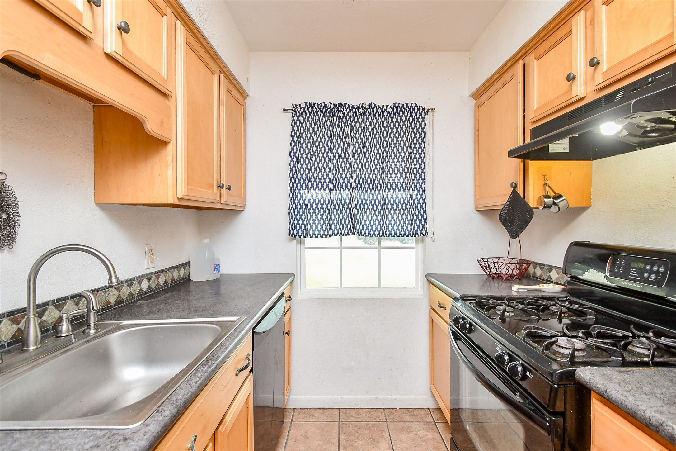 726 Brookview Street Channelview, TX 77530 - Photo 12 of 32