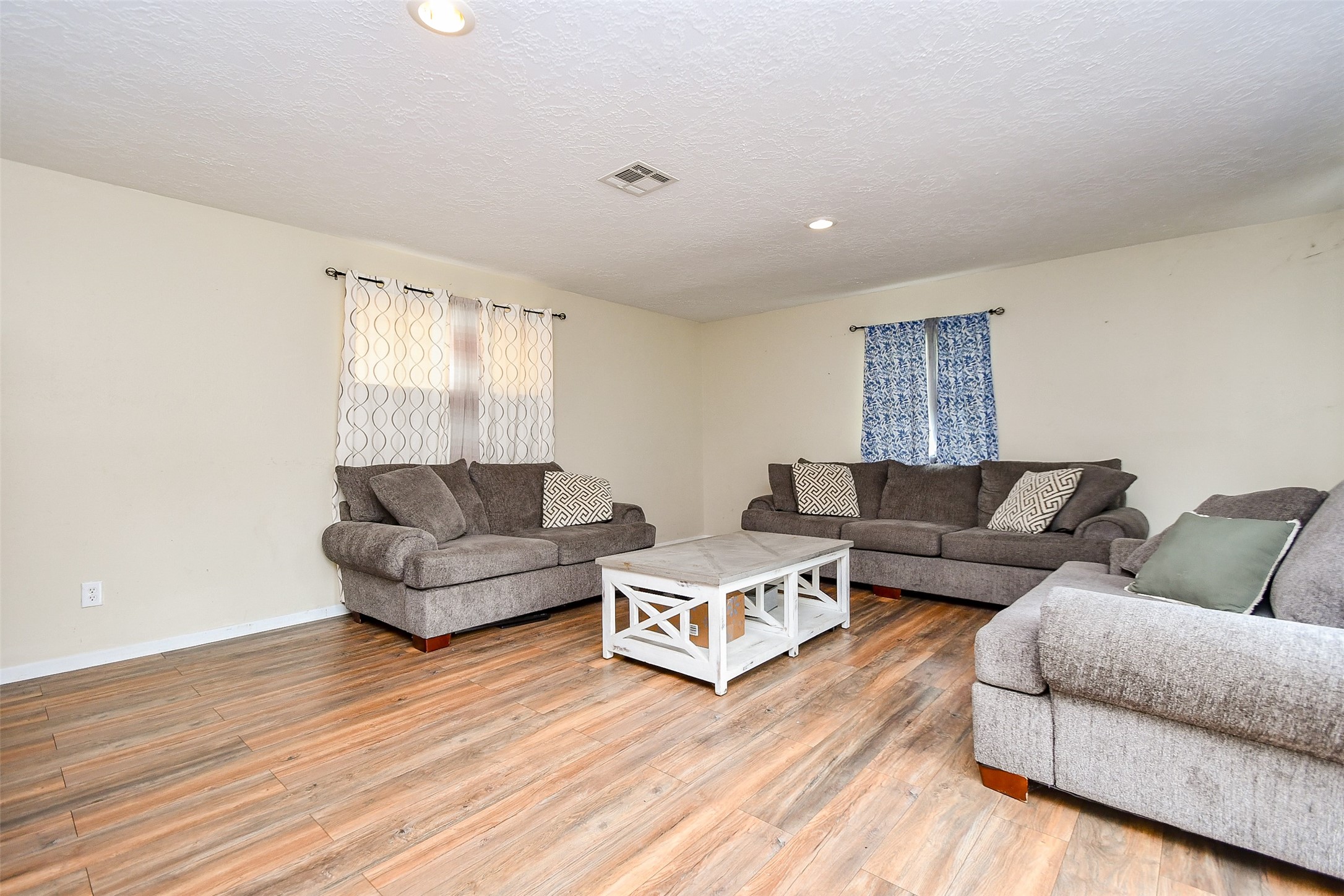 726 Brookview Street Channelview, TX 77530 - Photo 14 of 32