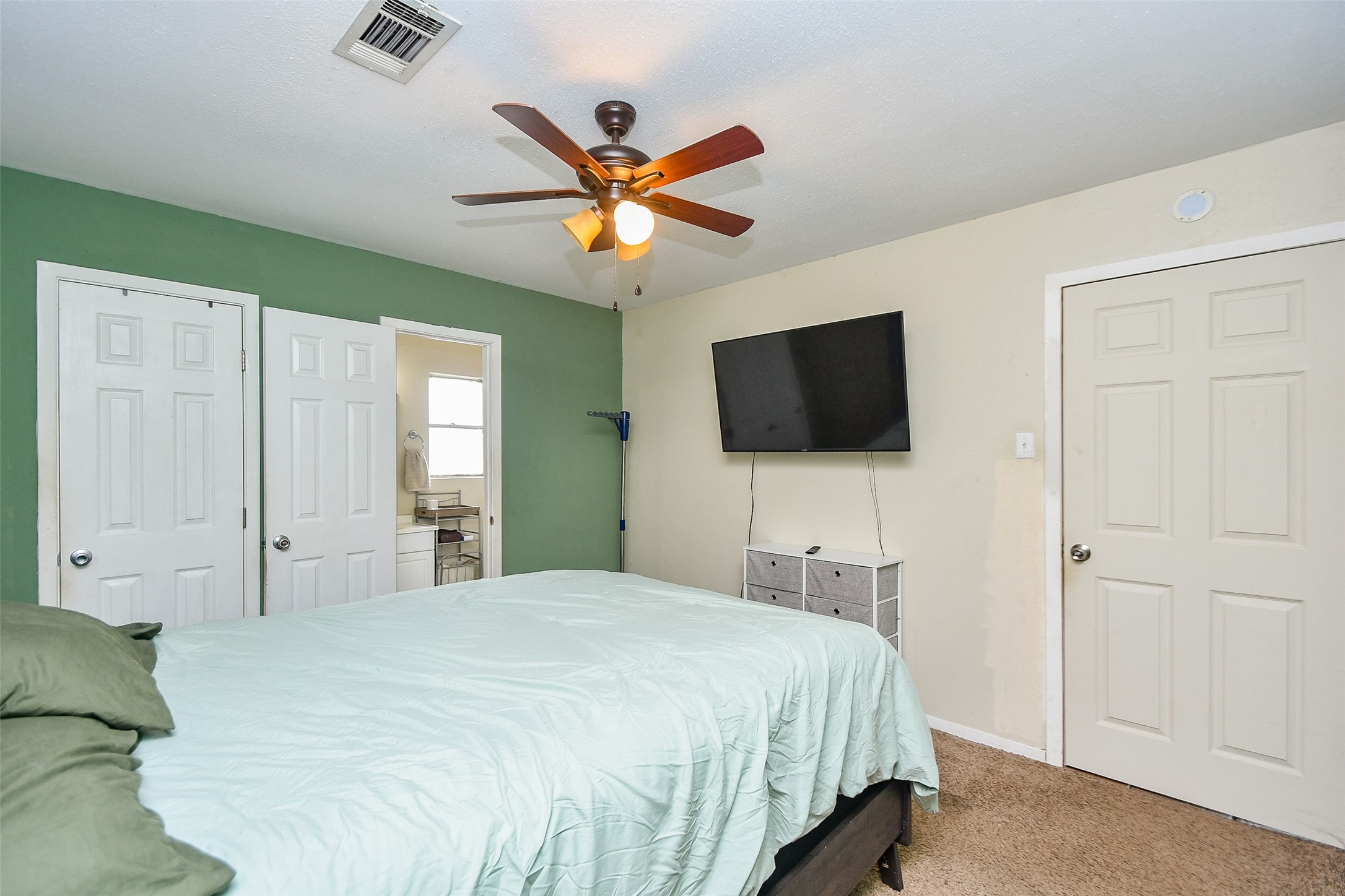 726 Brookview Street Channelview, TX 77530 - Photo 25 of 32 Primary Bedroom