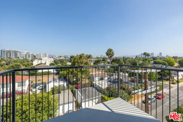 $4,300 | 2600 South Sepulveda Boulevard, Unit 101, Los Angeles, CA 90064