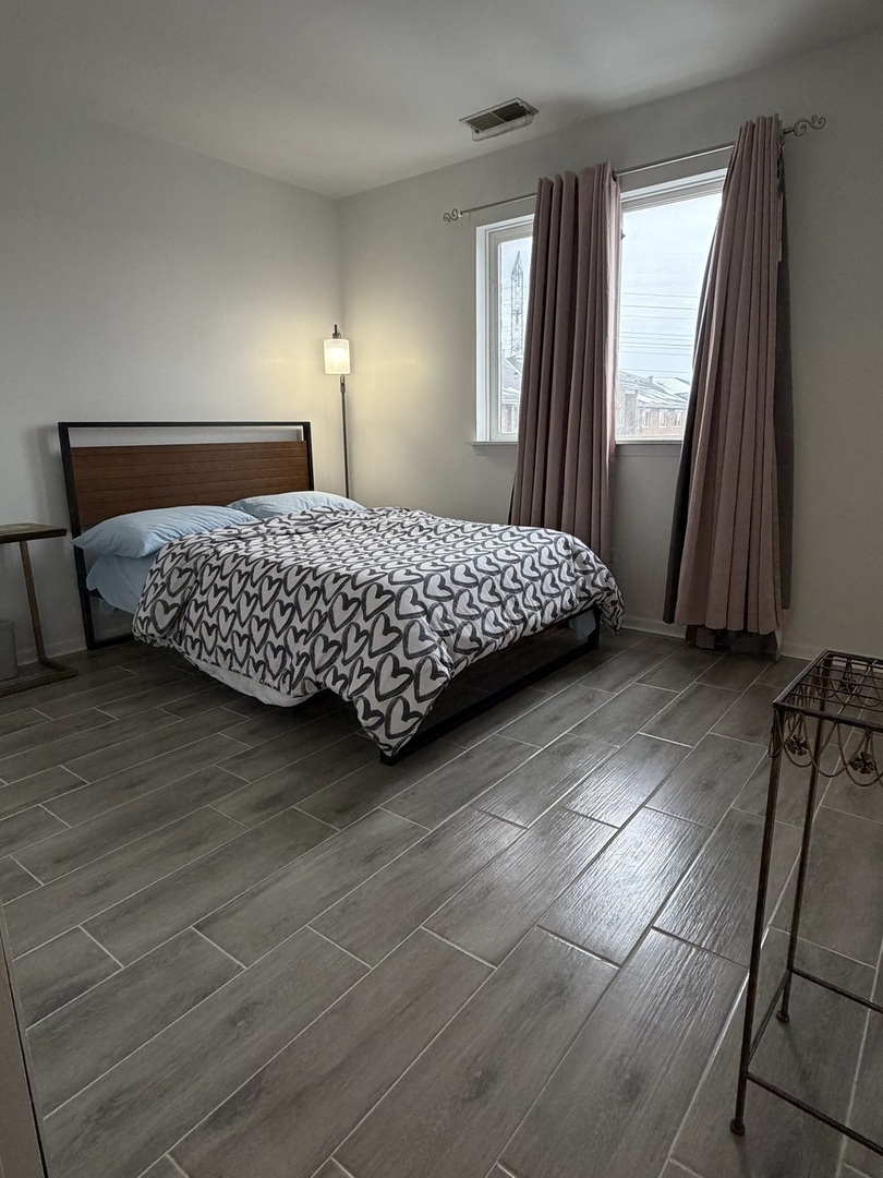 941 North Swift Road, Unit 302 Addison, IL 60101 - Photo 6 of 10