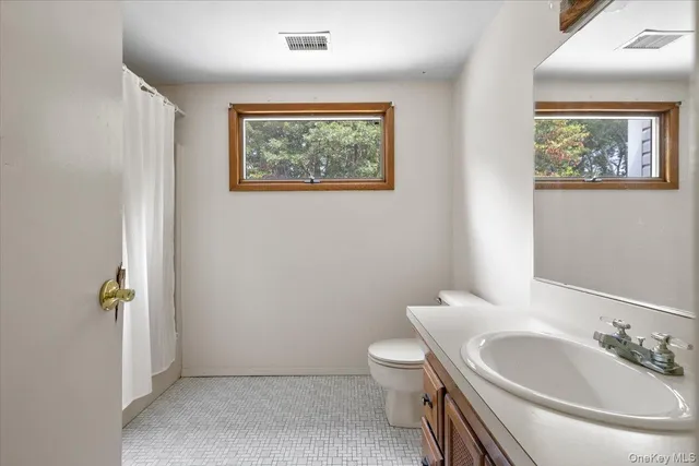 $699,990 | 281 Kohr Road, Kings Park, NY 11754