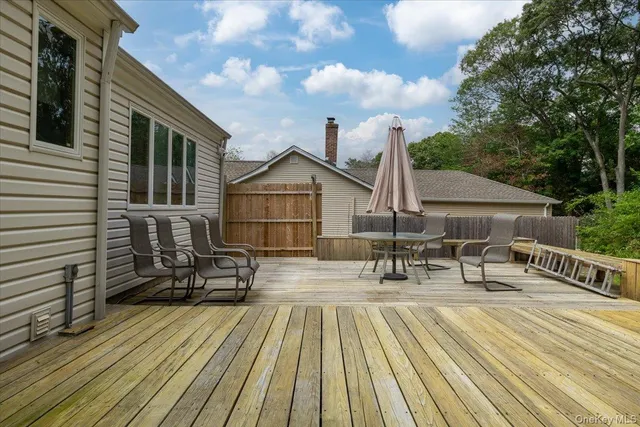 $699,990 | 281 Kohr Road, Kings Park, NY 11754