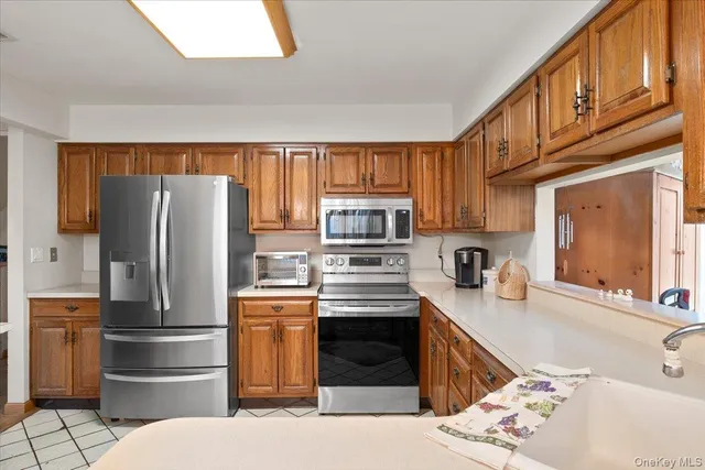 $699,990 | 281 Kohr Road, Kings Park, NY 11754