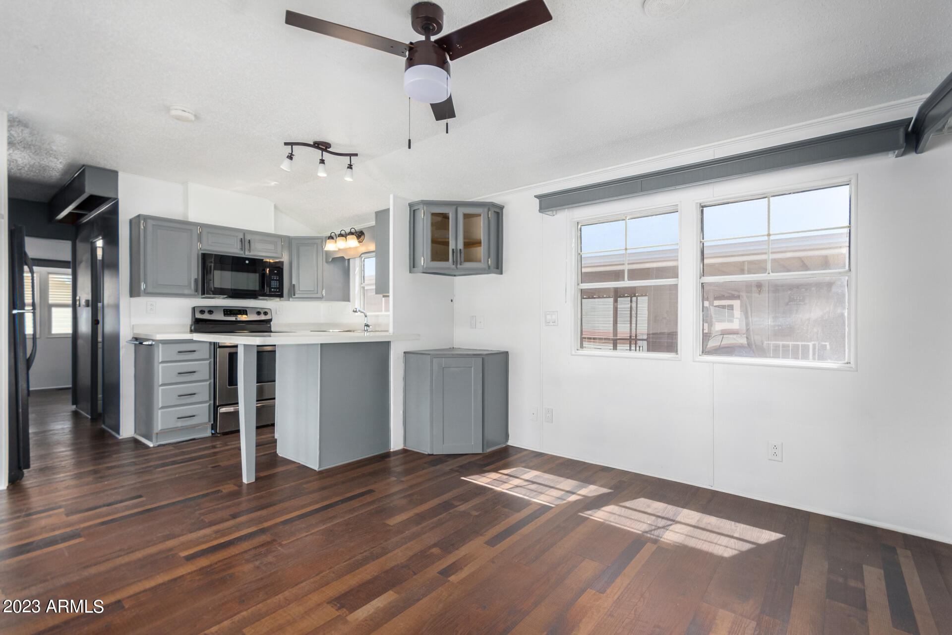 7750 East Broadway Road, Unit 465 Mesa, AZ 85208 - Photo 12 of 27 0012-12 Broadway