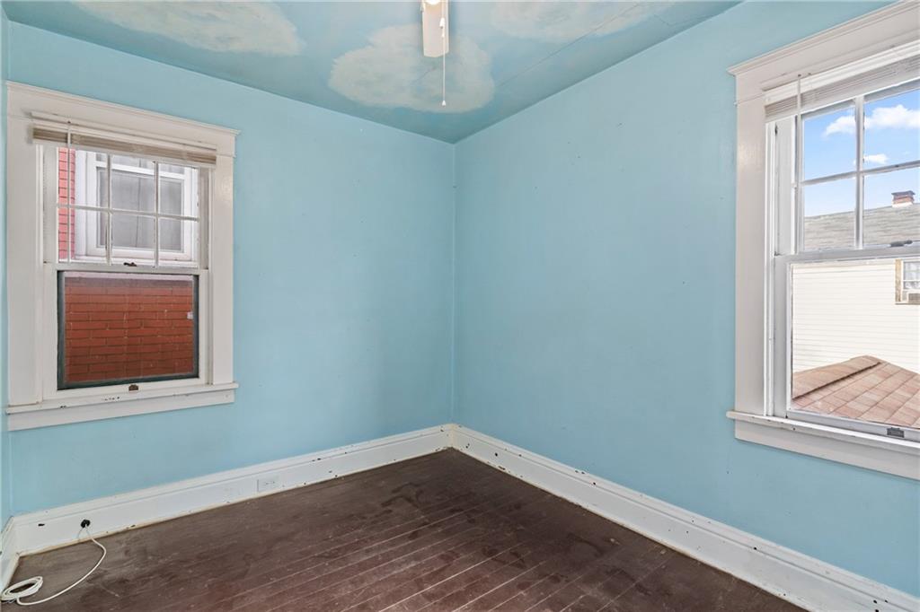 214 Sarah Street McKees Rocks, PA 15136 - Photo 26 of 28 an empty room with a window